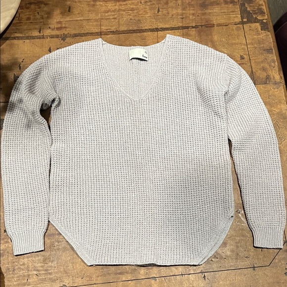 Wilfred Sweaters - Wilfred Light Gray Knit Top